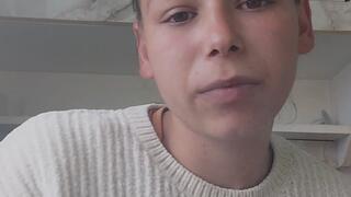 Natural Beauty Smoking – Nose Smoke Only