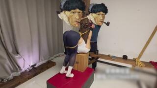 yl14-Slapping and playing with a girl's buttocks