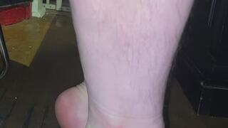 11 Naelor Showing his sexy Muscle legs Tip Toes