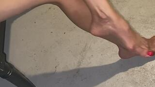 16 Melove Sexy legs and Small Feet doing TipToe