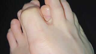 Toe Wiggling & Spreading