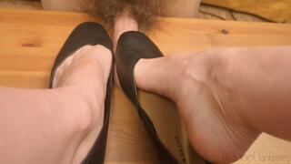 *NEW* Fifi giving shoejob on table in black ballet flats