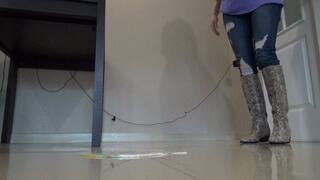 Cossack boots stuck in glue m