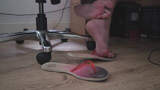 Office feet - chatting to my fans in my flipflops