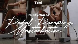Naked and with stiletto heels, she pumps the pedal of the cooking machine and touches herself sensually (4)