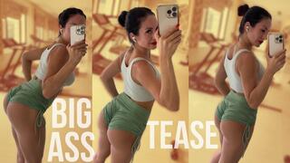 Fit Butt in Tiny Shorts in the Gym