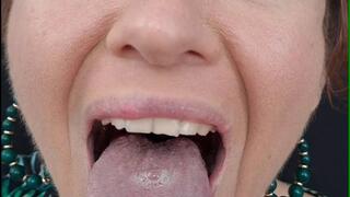 Long Tongue Drooling on Plate