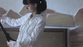 Golden Smoking Teen - mp4 720p