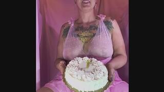 Sitting Pretty in Pink: The cake had it coming, no regrets
