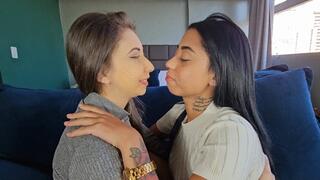 I LOVE FEELING YOUR LIPS - BY SABRINA GREEN AND PYETRA HUNTER - FULL VIDEO