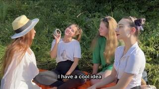 4 girls on a picnic