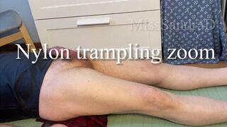 Nylon trampling ZOOM