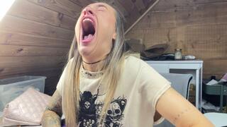 Annoying yawning, Night work wmv
