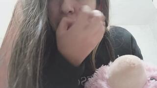 Lola- Teddy - snots