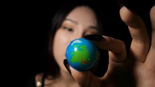 The Endless Growing Mother Who Devoured the Earth Chinese Version