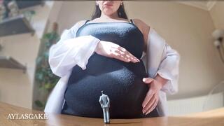 Dr Vore & Her Healing Tummy