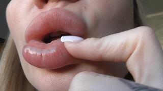 NATURAL LIPS WITHOUT MAKEUP!