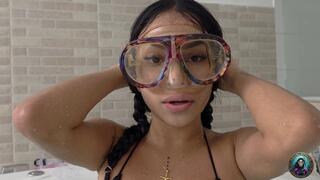 ALLISON TUB PARTY - SCUBA MASK BREATH FANTASY UNDERWATER