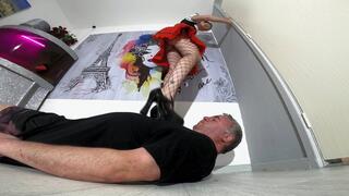 German Girl Trample & Jumping FLOOR CAM (4K)