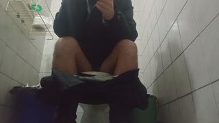 I love going to public restrooms
