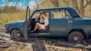 CAR STUCK Wrong way Stuck in sandals and barefoot