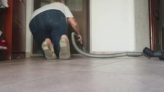 Cleaning the shoe closet AVI