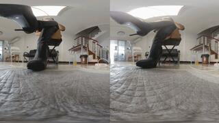 3DVR180 ANNA boots trample on the human-shaped carpet