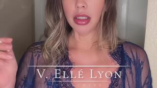 Elle Lyon Drops the Robe and Smokes for You