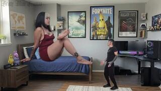 Giantess bed intruder - If you want to get your tiny bed back you must to worship my Giantess Feet and Farting Ass (Snap finger shrinking)