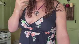 Best Friend's Trans Mom Seduces You - POV Roleplay