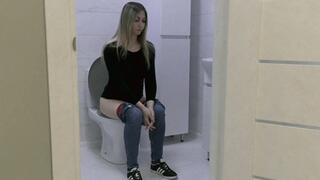 I need to go shopping, but first I really need to go to the toilet MP4 HD 720p