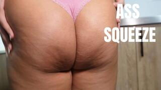 Butt-squeezing fetish | Real cellulite