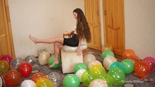Rapid sit pop over 40 balloons **4K**
