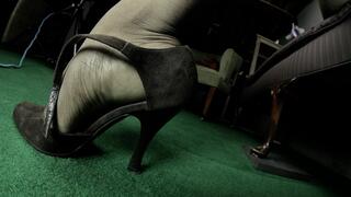 Shoe-Play Dangling Of Tarque, 1st