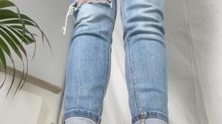 Shoejob and Cocktrampling in Superga Sneakers - Sneaker fetish in well worn Sneakers - CBT, Giantess and Cock crushing with Tramplegirl Leila - Multi edit - 4k