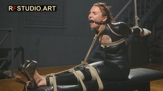 Bramble - Black Catsuit Strappado on the Bench with High Heels and Heavy Drooling (UHD 4K MP4)