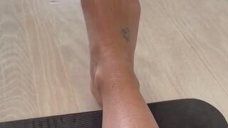 Feet Workout! They came to gym with me!