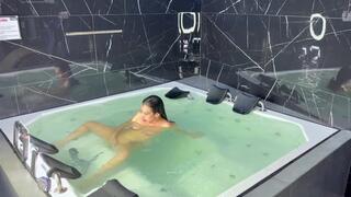 Behind the scenes - cum and underwater breath control