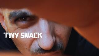 Giant Rio Finds a Tiny Snack (Vore POV)