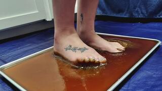 New Model: Morganaflowers Stuck in Rat Trap Glue