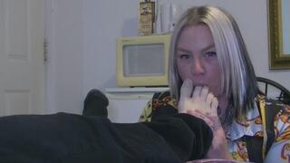 Motel toe sucking