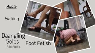 Join me in my house and enjoy my feet (2)