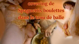 Pasta tomato balls in the belly button