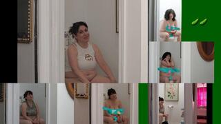 8 Toilet Fetish Clips On One