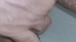 Amateur POV: Guglielmo Washes His Thick Veiny Cock on the Bidet (Water & Soap Close-Up - No Cum)
