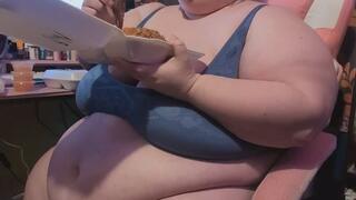 Thankful feedee eats and chats