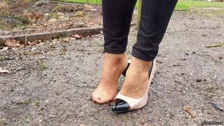I'll go with one shoe because my shoe is stuck HD mp4 1920x1080