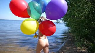 Emma sit popping in the lake
