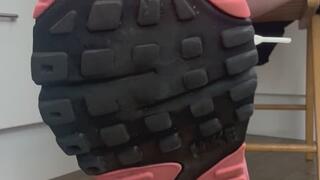 Pay to be ignored by nikes