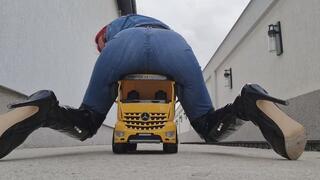 TOY DUMP TRUCK UNDER PRESSURE – Riding & Farting in Jeans & Boots